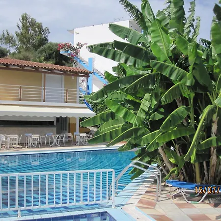 Yanna Studios&apartments