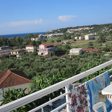 Apartament Yanna & *
